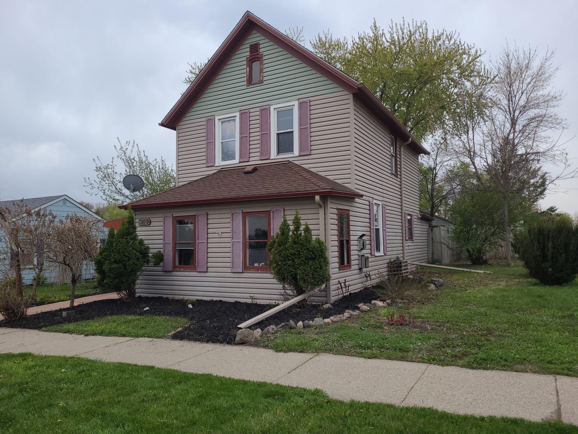Welcome to 340 1st St N, Winsted