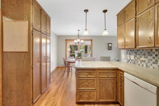 531 Indian Hill Road, Chanhassen, MN 55317