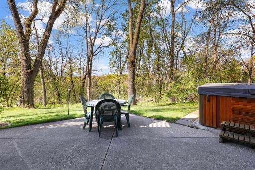 531 Indian Hill Road, Chanhassen, MN 55317