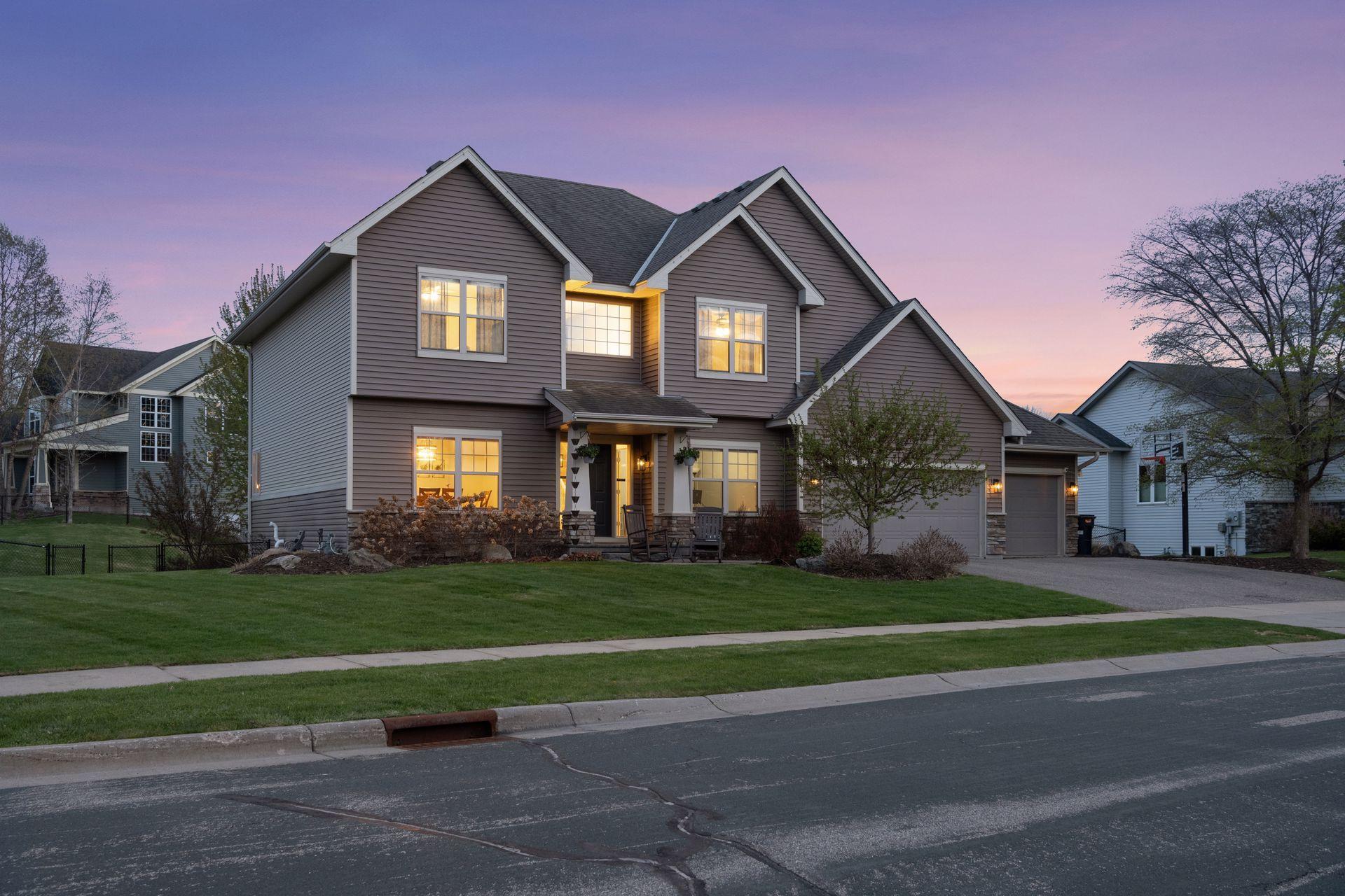 Four bedroom Prior Lake home sits on an oversized corner lot with easy access to Hwy 13 and local shopping and restaurants.