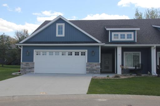 900 11th Place NW, Kasson, MN 55944