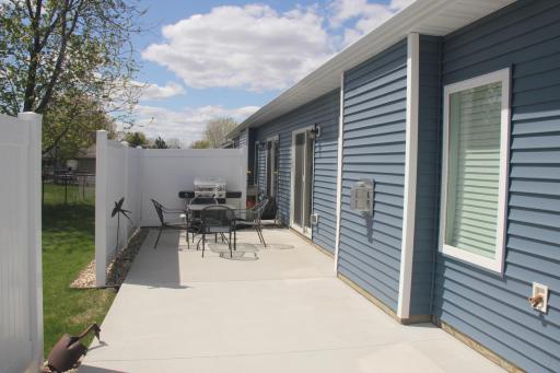 900 11th Place NW, Kasson, MN 55944