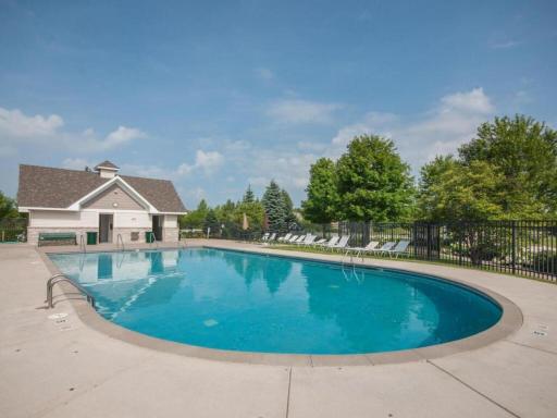 10165 Indigo Drive, Eden Prairie, MN 55347