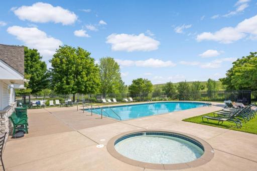 10165 Indigo Drive, Eden Prairie, MN 55347