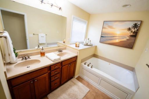 10165 Indigo Drive, Eden Prairie, MN 55347