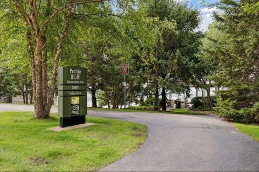 10165 Indigo Drive, Eden Prairie, MN 55347