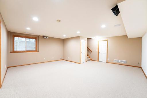 10165 Indigo Drive, Eden Prairie, MN 55347