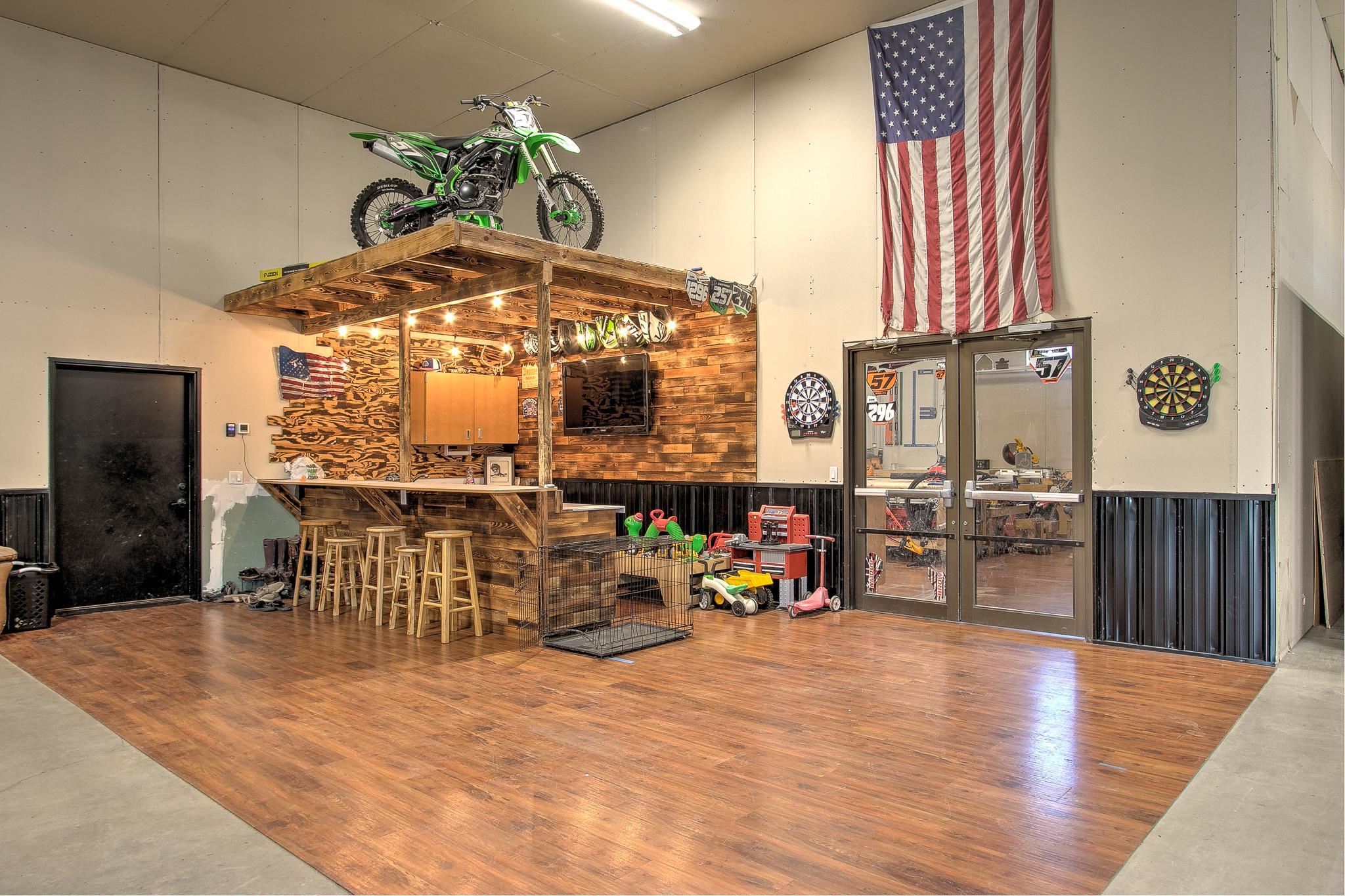 Garage wet bar and workshop entry