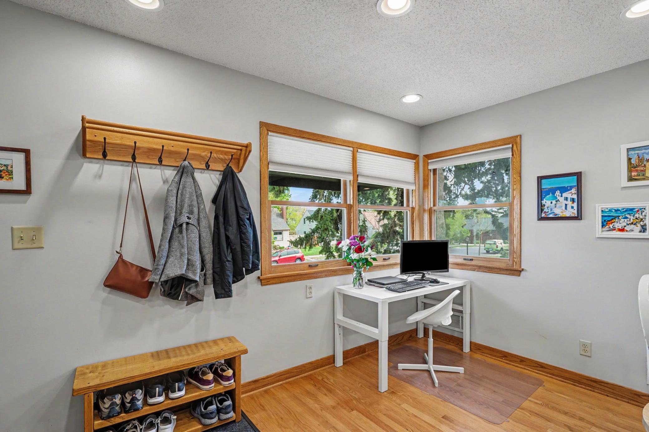 629 saratoga entry way.jpg