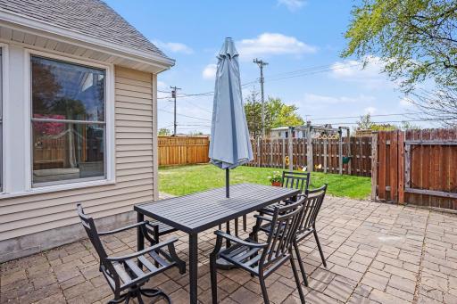 629 Saratoga Street S, Saint Paul, MN 55116