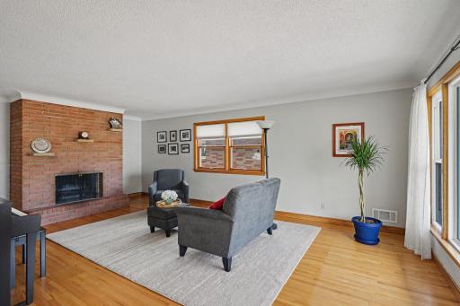 629 Saratoga Street S, Saint Paul, MN 55116