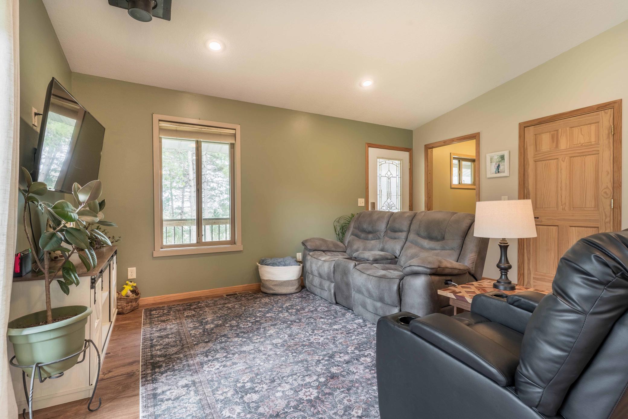 22939 510th Ave-403.jpg