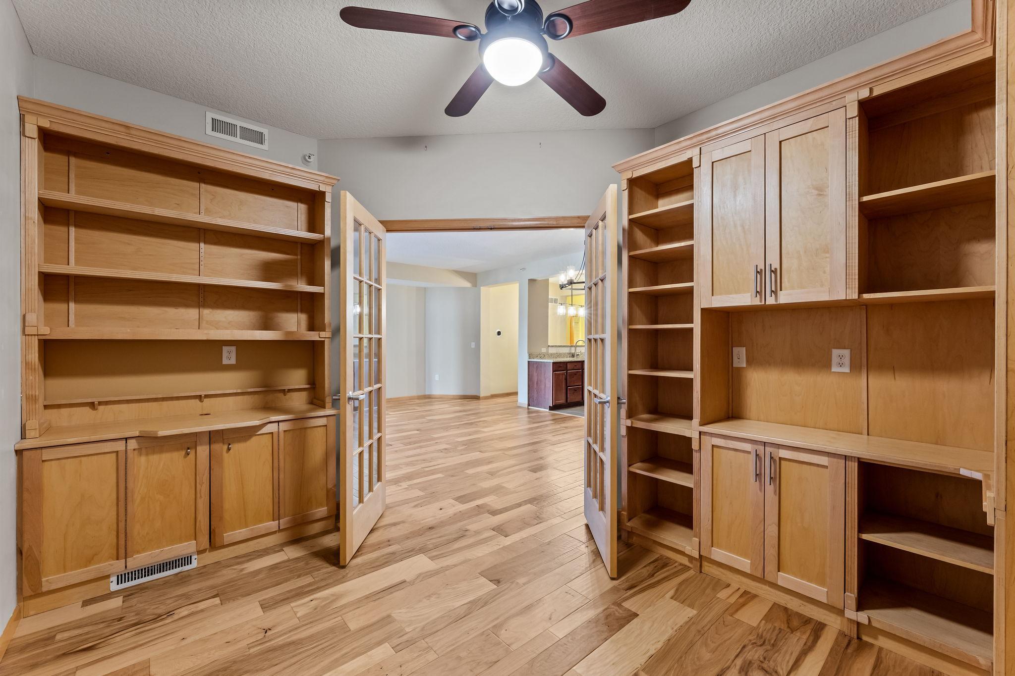 Built-ins in the office