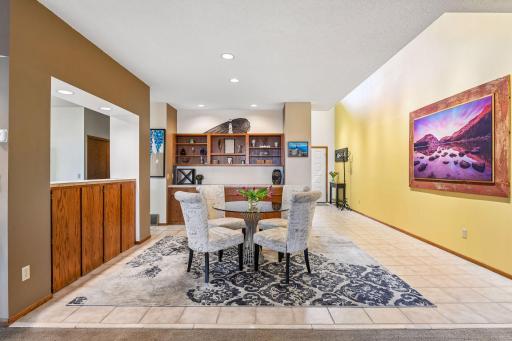11620 Vista Drive, Hopkins, MN 55343