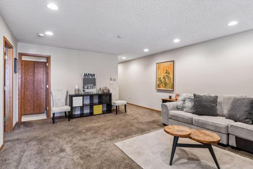 11620 Vista Drive, Hopkins, MN 55343