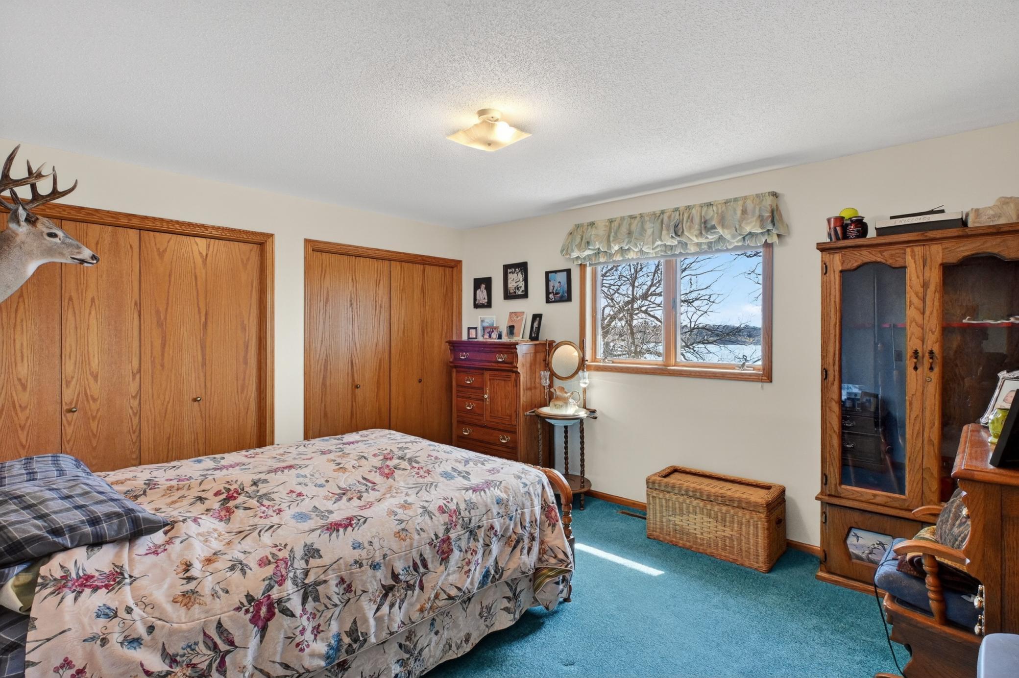Lakeside Bed1