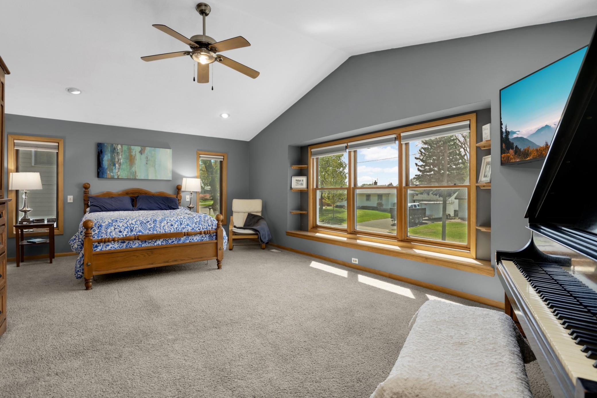 Your primary bedroom retreat is exactly what's needed after a long days work or adventuring. So much natural light with recessed lighting helps give a calming feel when you need to unwind.