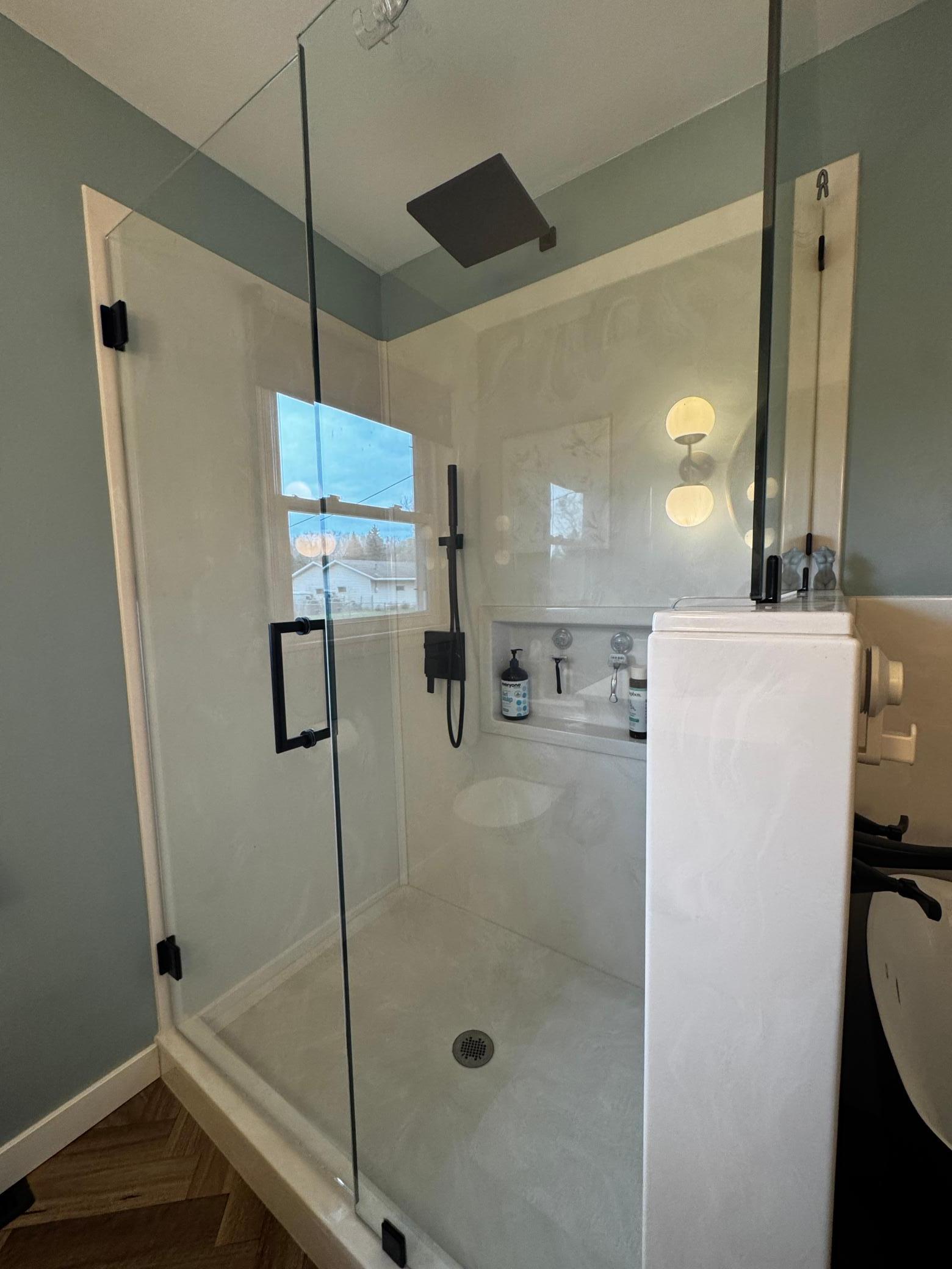 Main floor bathroom.