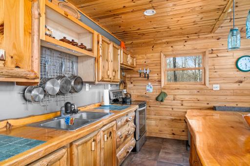 12846 Wichingen Road, Hibbing, MN 55746