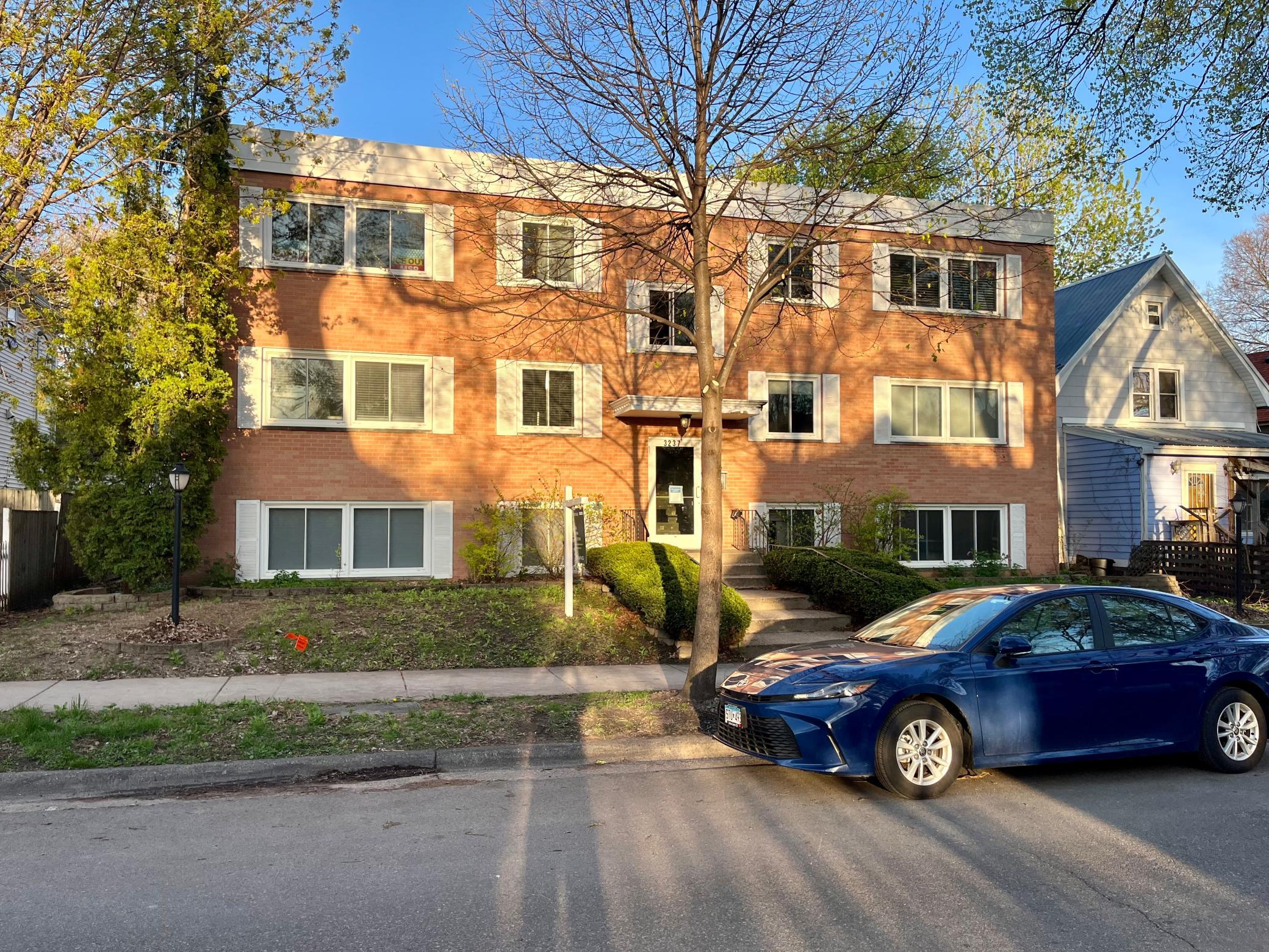 3237 15tha Ave S