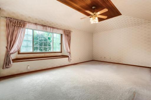 5723 Donegal Drive, Shoreview, MN 55126
