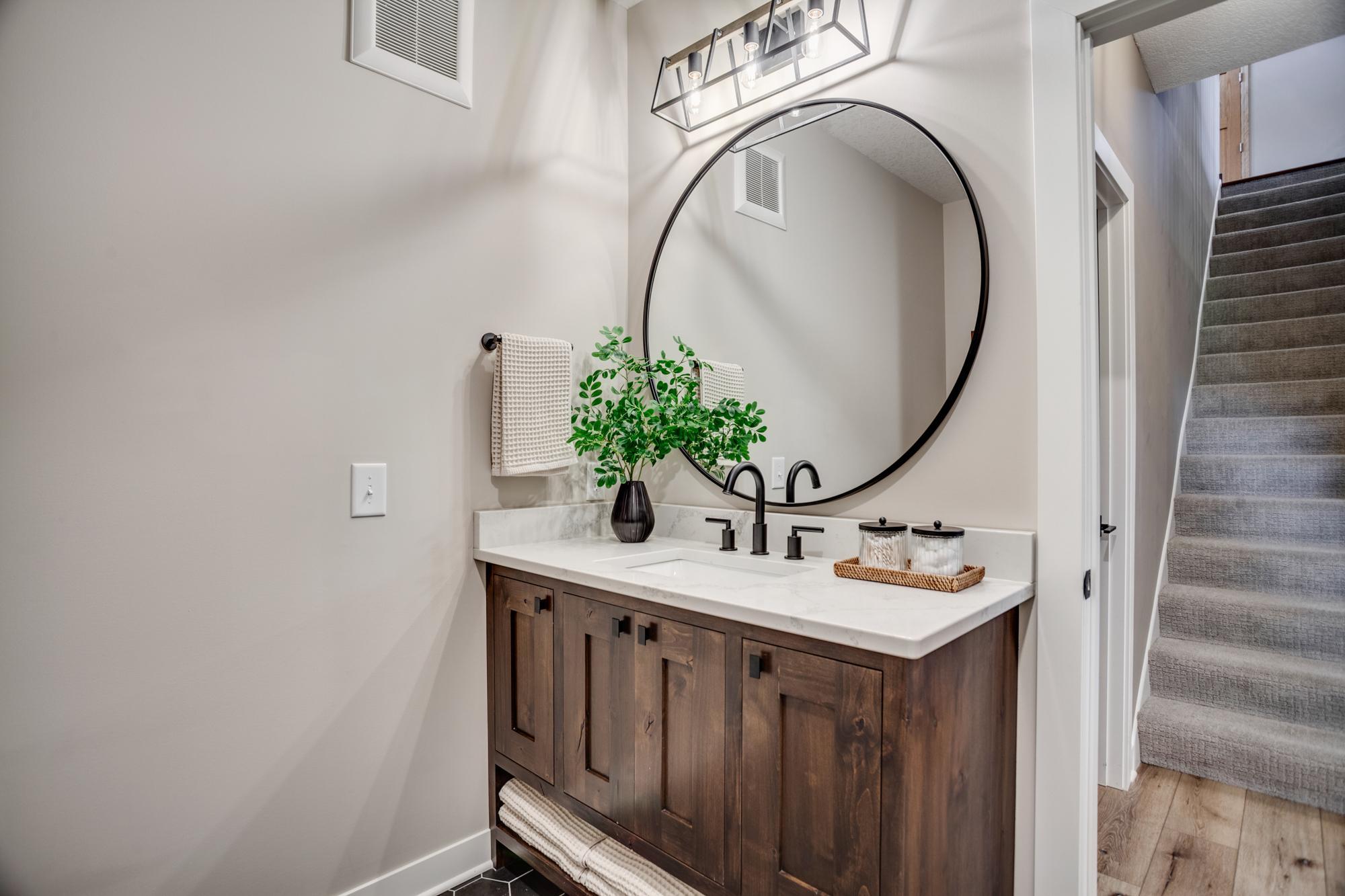 Lower-level 3/4 bath