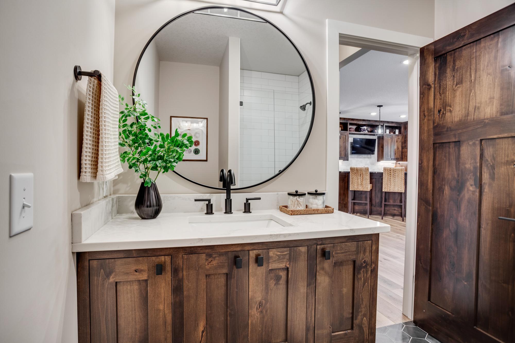 Lower-level 3/4 bath