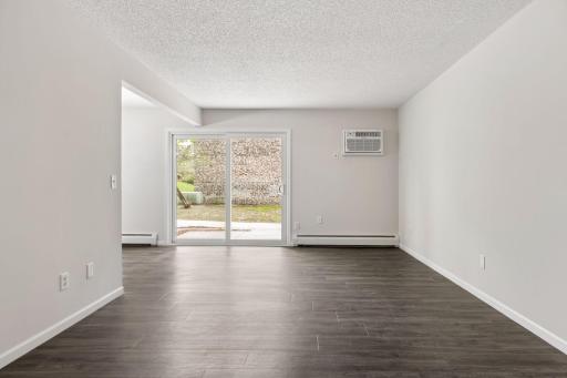 825 Old Settlers Trail, 4, Hopkins, MN 55343