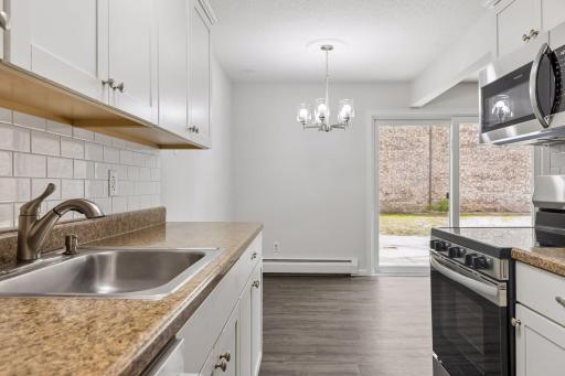 825 Old Settlers Trail, 4, Hopkins, MN 55343