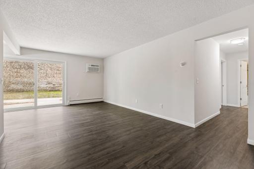 825 Old Settlers Trail, 4, Hopkins, MN 55343