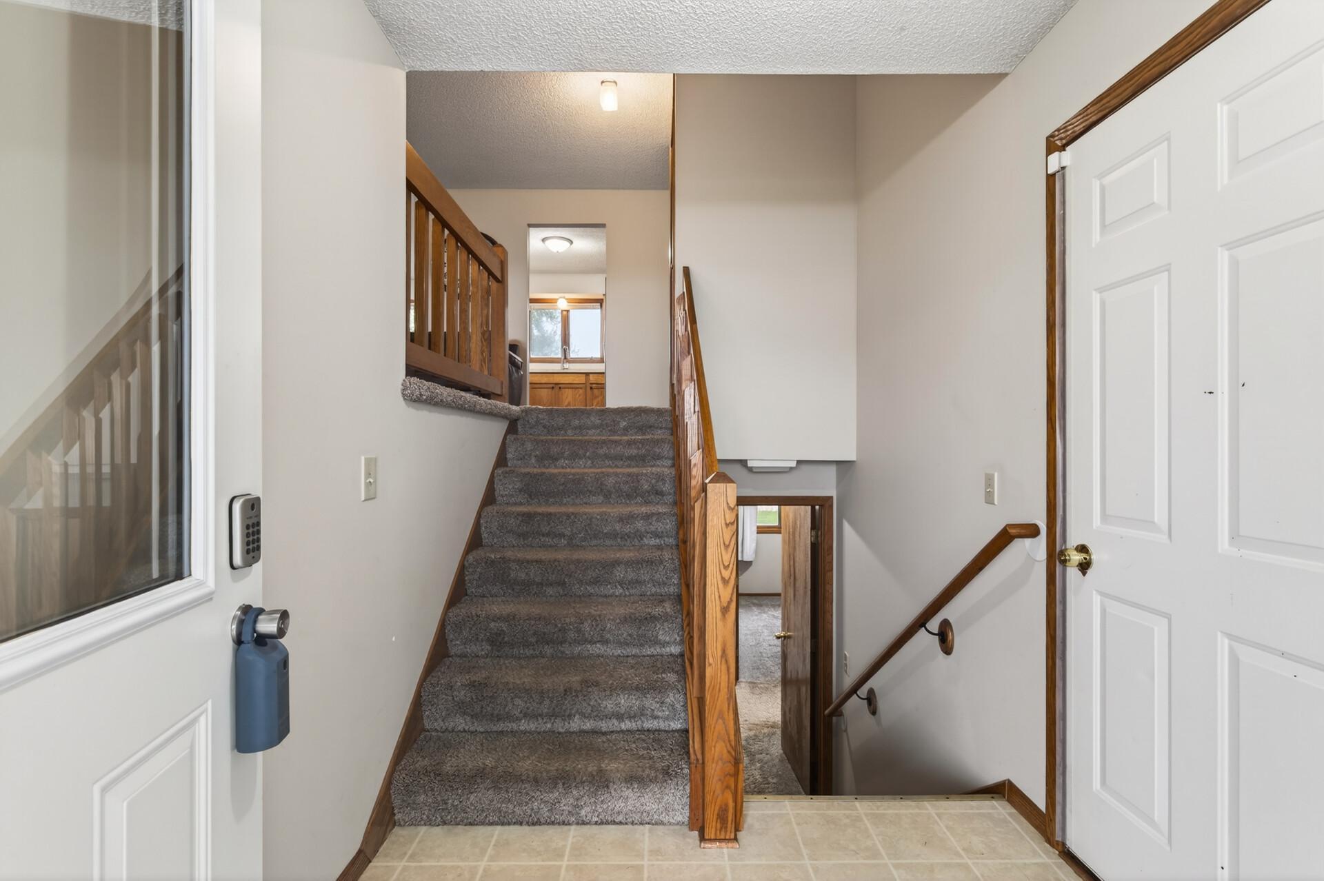 Spacious Entryway