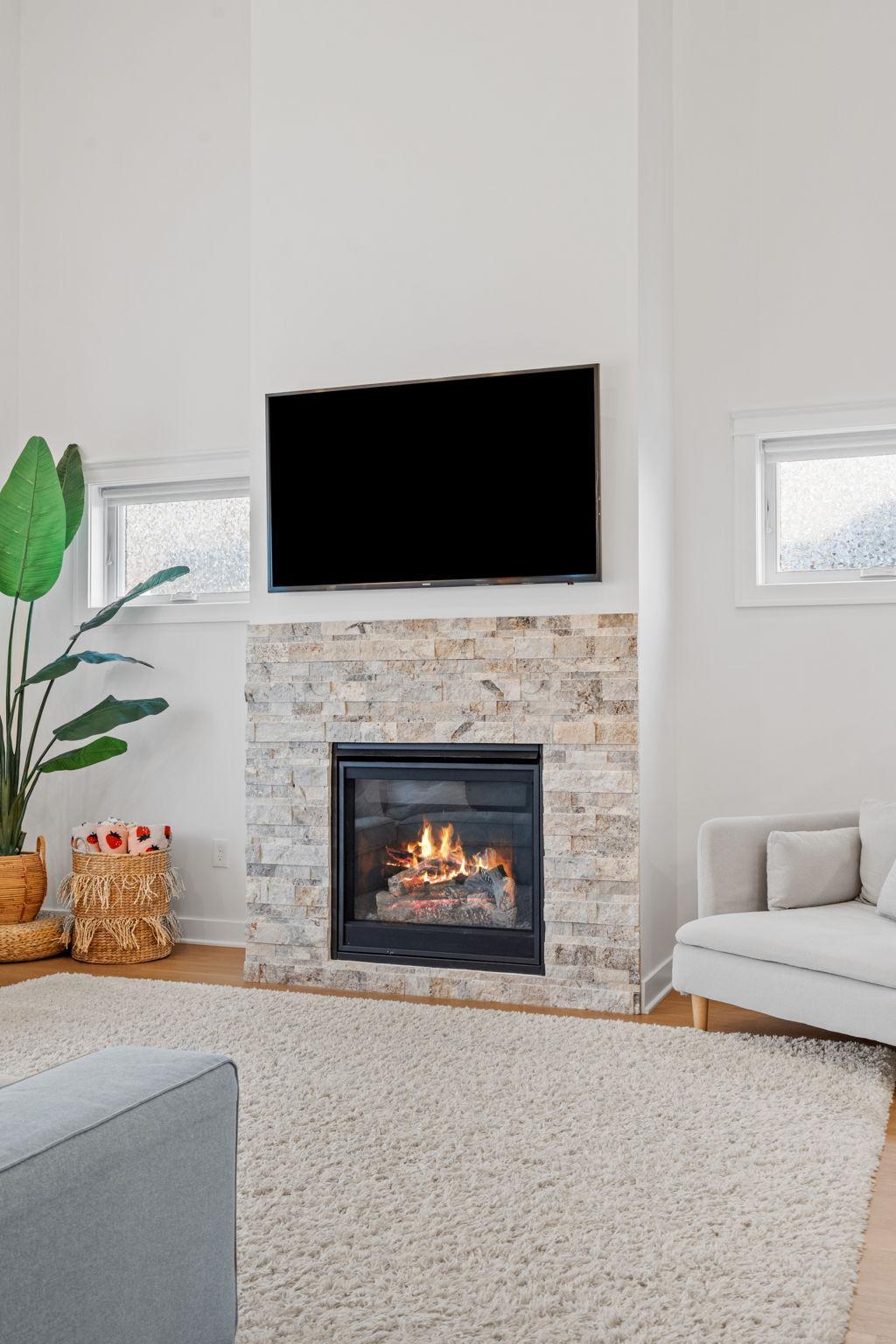 29-web-or-mls-11556 Lakewood Ct-10.jpg