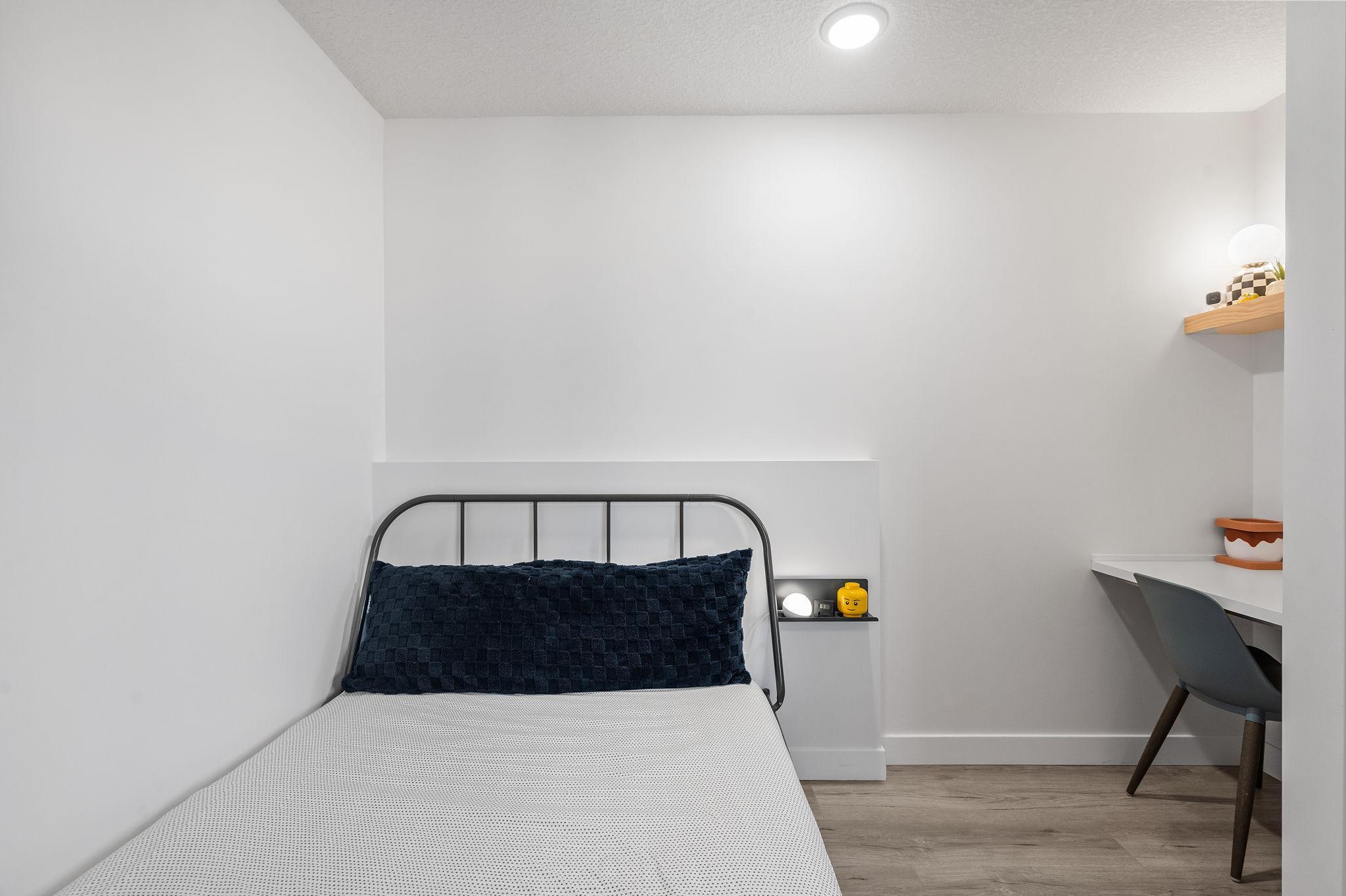 61-web-or-mls-11556 Lakewood Ct-42.jpg