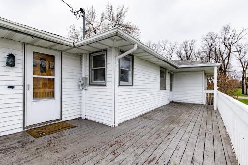 618 4th Street S, Casselton, ND 58012