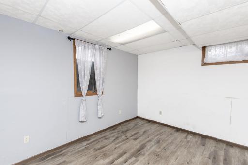 618 4th Street S, Casselton, ND 58012