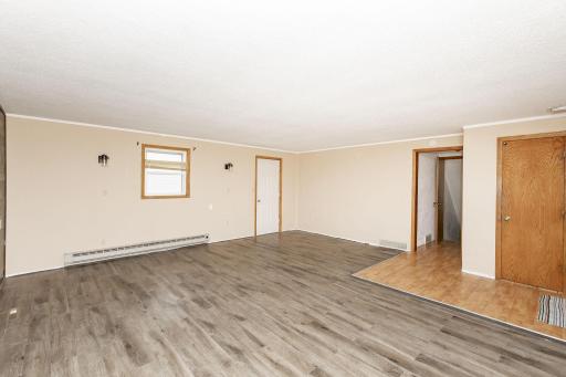 618 4th Street S, Casselton, ND 58012