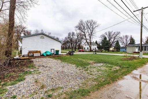 618 4th Street S, Casselton, ND 58012