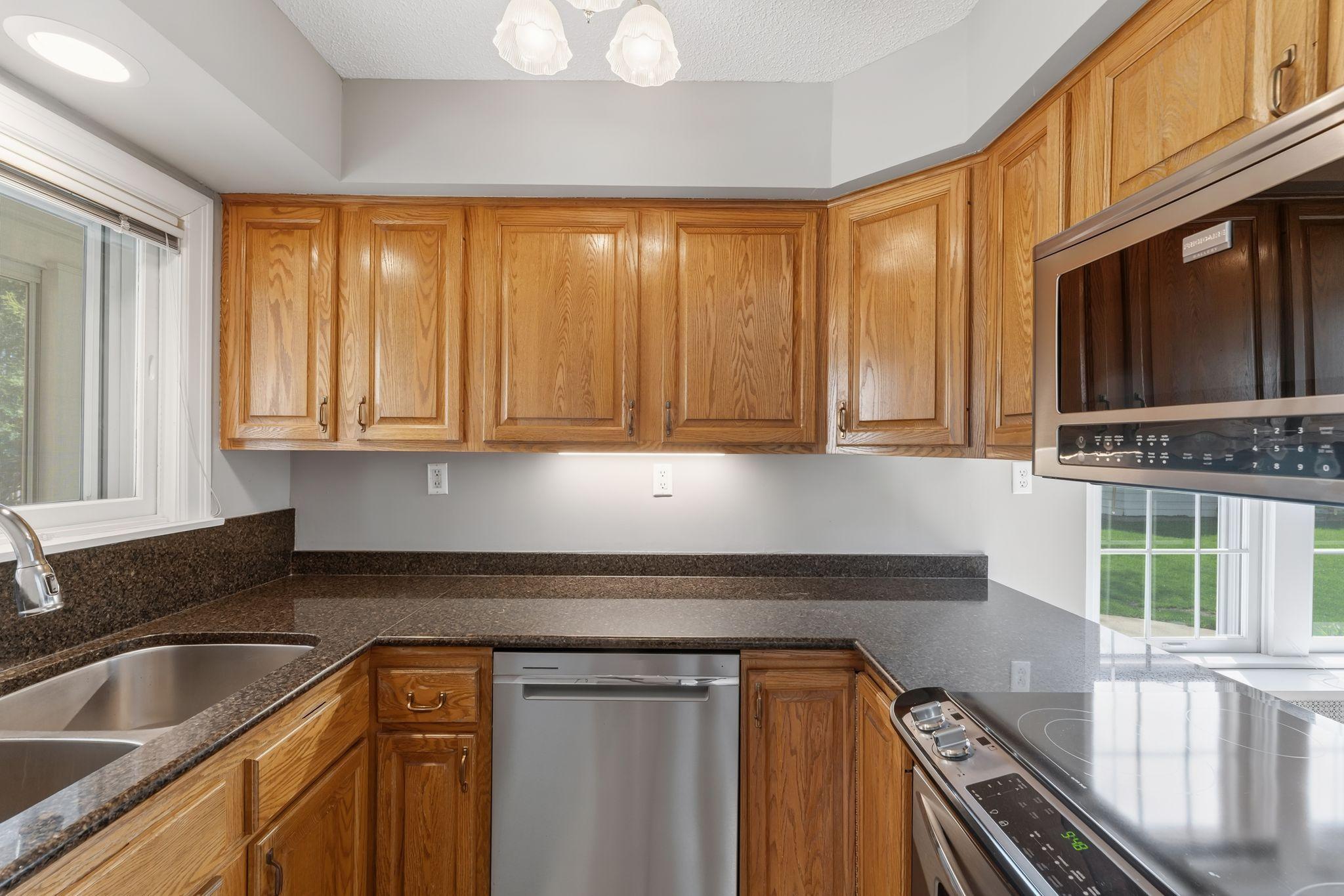 Granite Counters with Stainless Steel Appliances