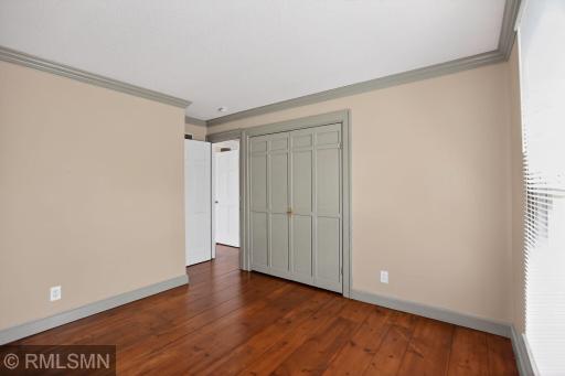 12_3325_Urbandale_Ln_N_Plymouth_MN_55447_USA-Bedroom-9N0A2697.jpg