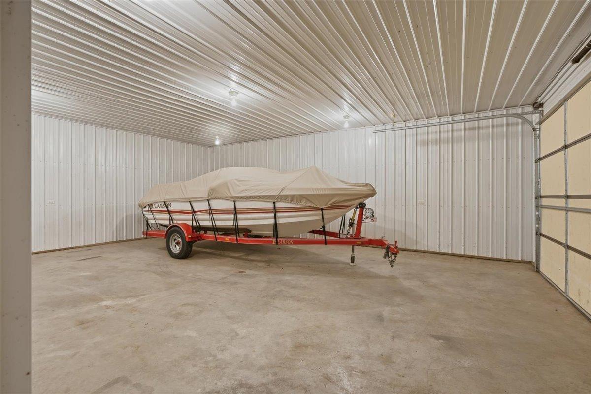 19-Garage.jpg