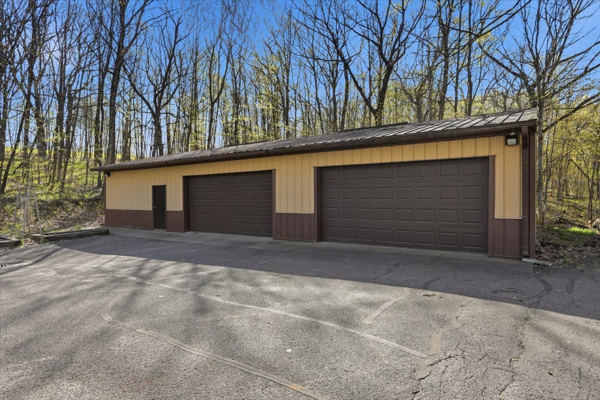 20-Garage.jpg