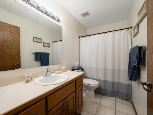 11135 Drake Street NW, Minneapolis, MN 55433