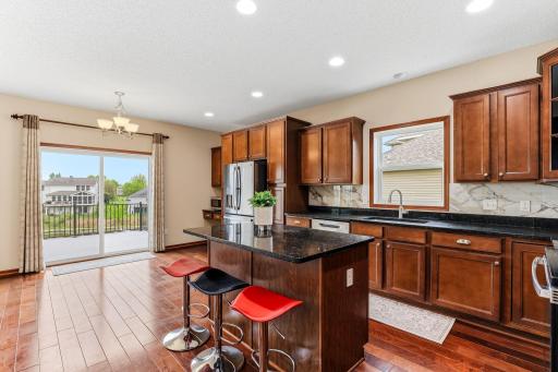 8-web-or-mls-18849-64th-Ave_Seasonal-01.jpg