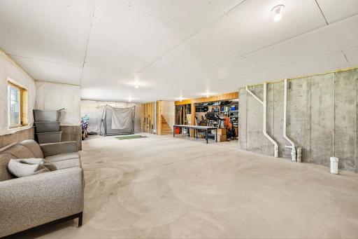49-web-or-mls-Goldenrod Trl-S1205-049.jpg