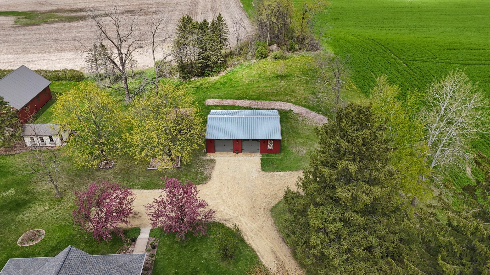Detached garage