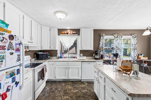 601 Labore Road, Little Canada, MN 55117