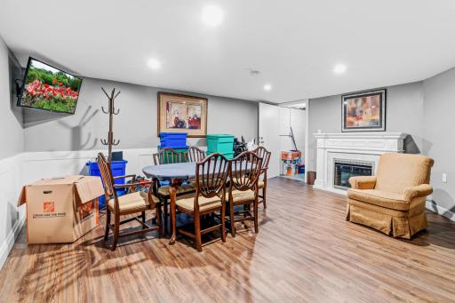 601 Labore Road, Little Canada, MN 55117