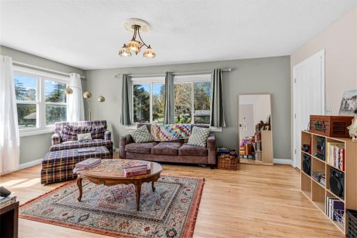 601 Labore Road, Little Canada, MN 55117