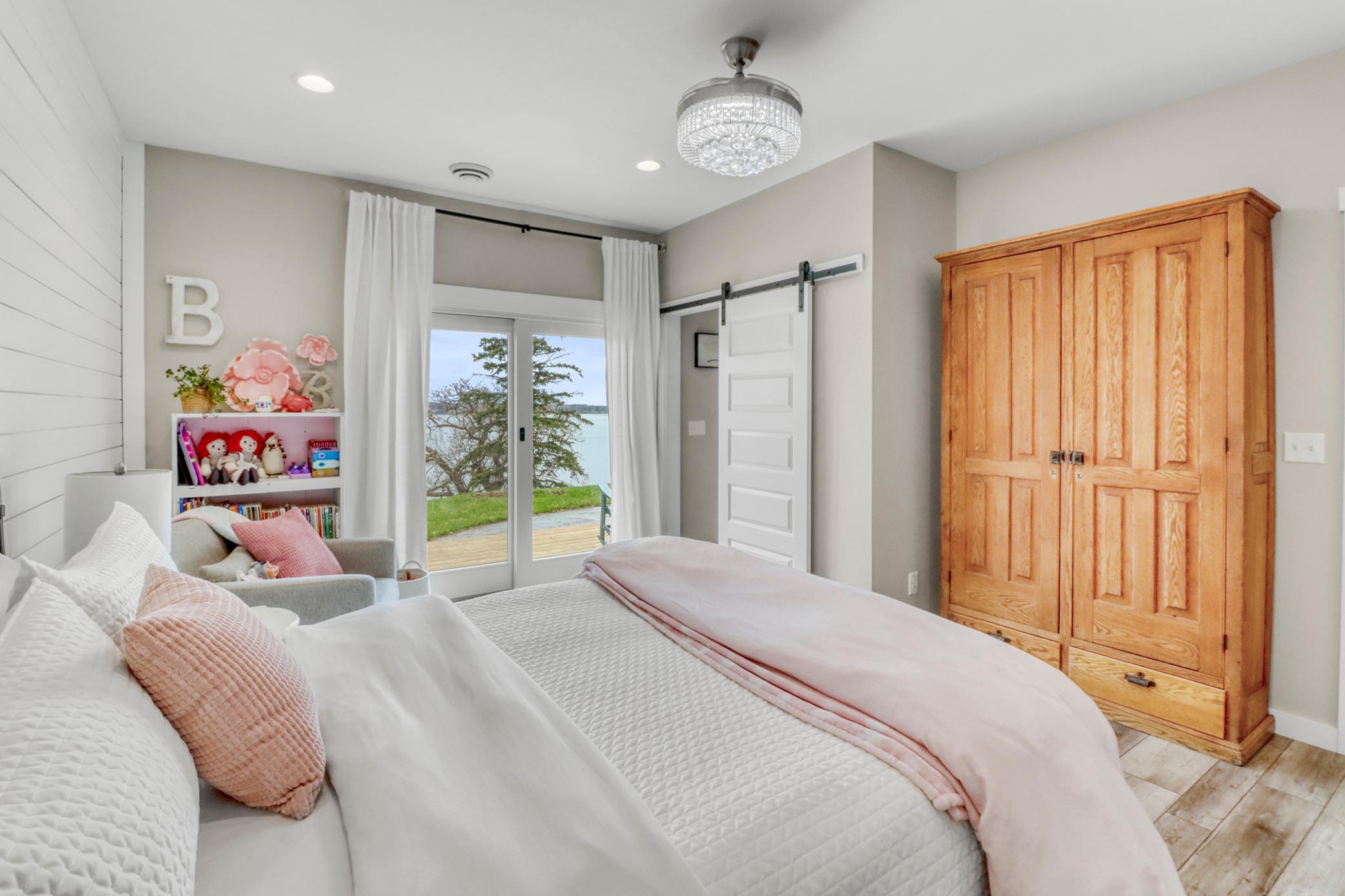 Primary suite 2