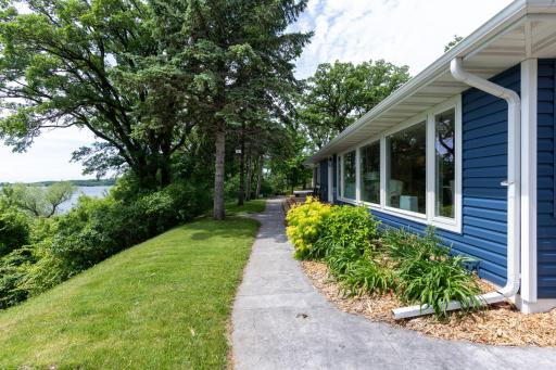 Walkway from en-suite #2 to patio
